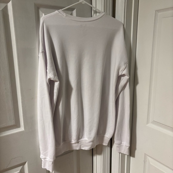 White Graphic Womans Pullover Sweatshirt Sweater Size L Cotton - Picture 2 of 4
